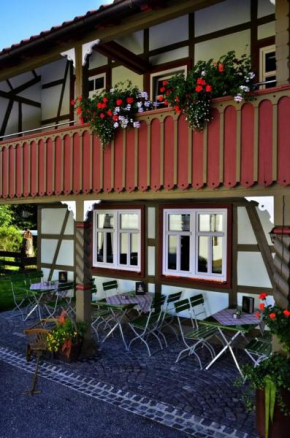 Café im Hof in Straufhain, Hildburghausen-Suhl